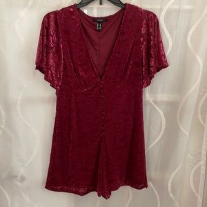 Forever 21 Burgandy Crushed Velvet Romper, Size Medium